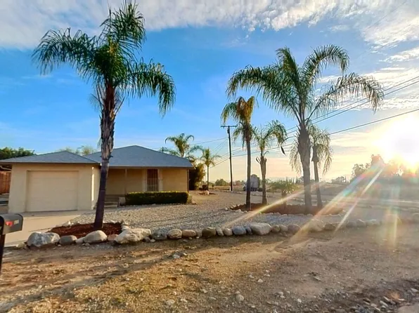 1804 Capri Ave, Mentone, CA 92359