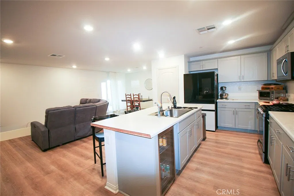 3 bed, 1771 sqft, $3,195 — Photo 1