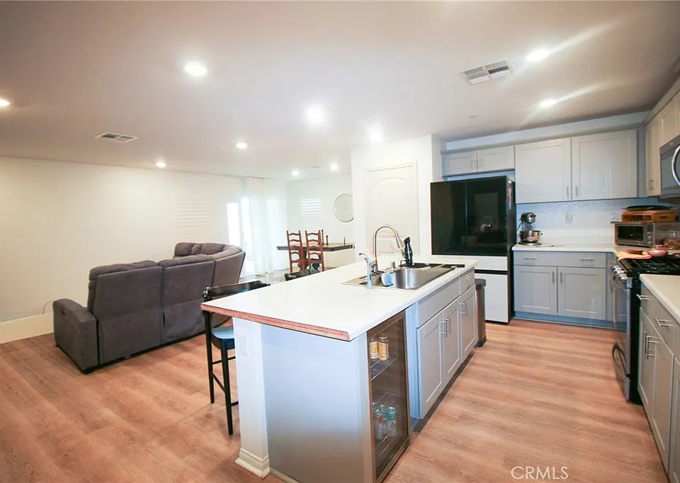 2411 Wild Oak Ct