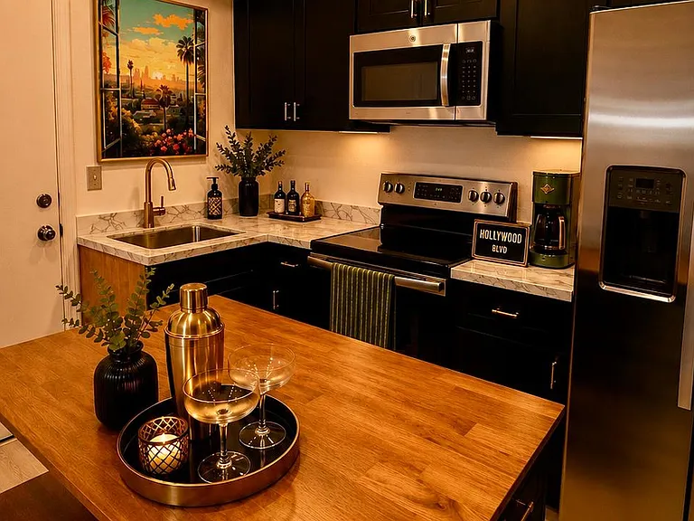 411 Poplar Ave #B — Photo 6