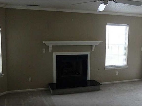 5th image of 4789 Shallowford Cir