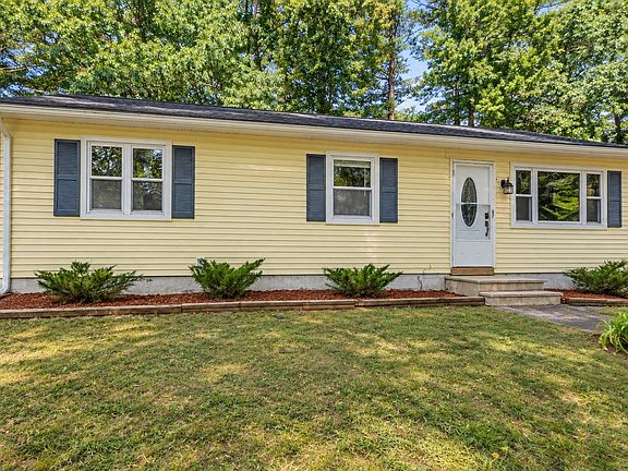 3rd image of 43 New Searles Road