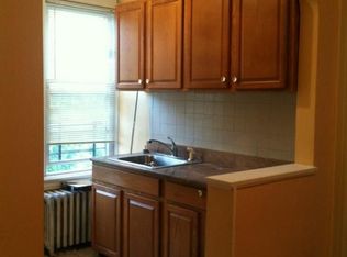 840 S 11th St, Newark, NJ 07108