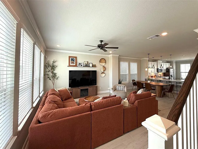 5614 Green Rise Ln — Photo 10