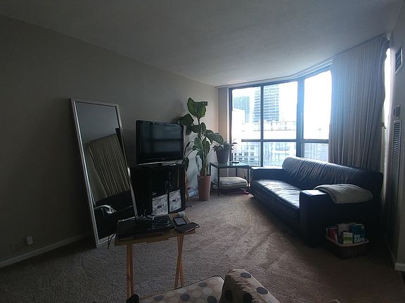5th image of 405 N Wabash Ave Unit 2104