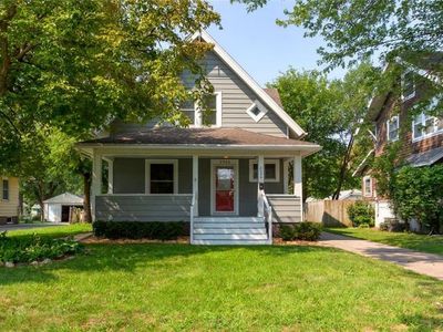2006 York St, Des Moines, IA, 50316