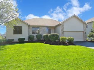 538 Danbury Dr, Oswego, IL