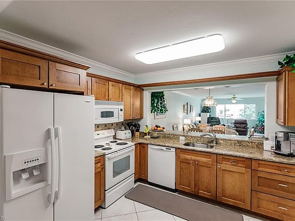 5th image of 9435 Sunset Harbor Ln APT 232