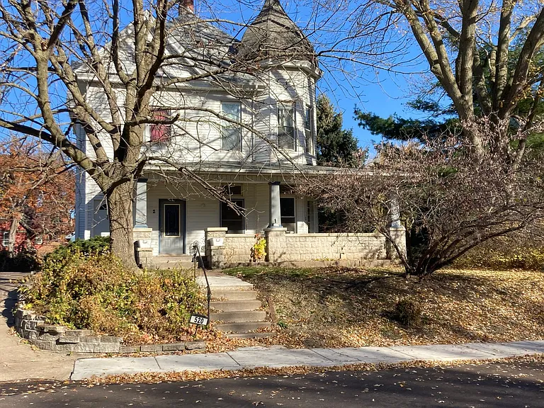 520 W 7th St — Photo 2