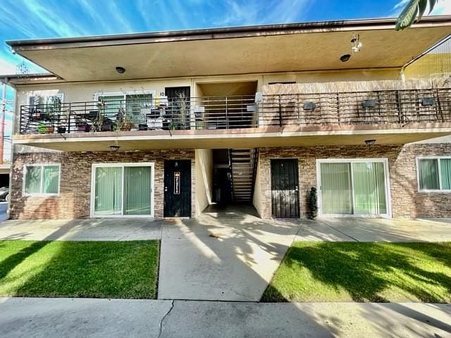 1st image of 12425 Harris Ave APT 1