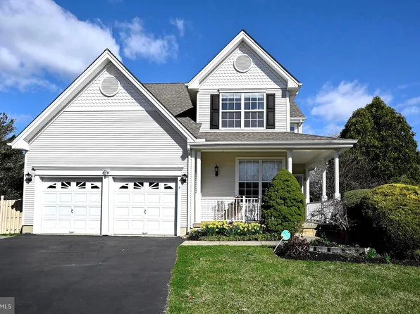 3 Eldridge Dr, Robbinsville, NJ 08691