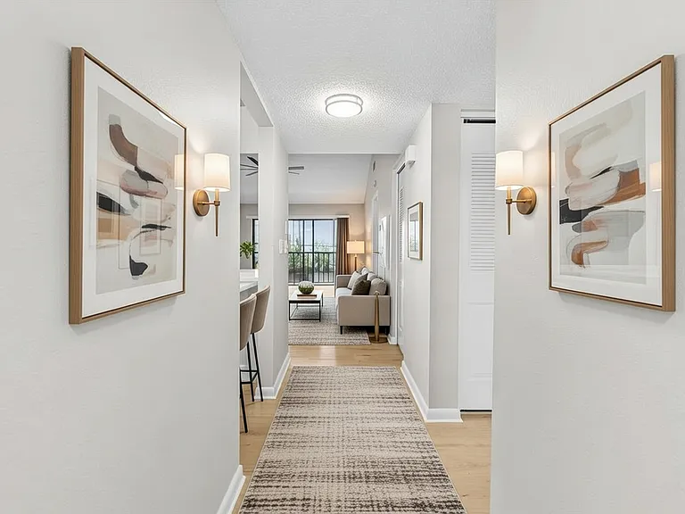 Hallway virtual staging