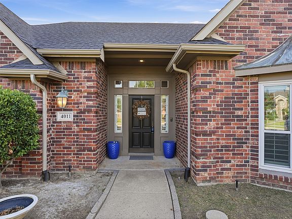 4th image of 4011 Province Dr