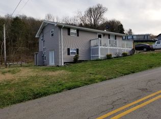 295 Snake Hollow Rd, Bethpage, TN 37022