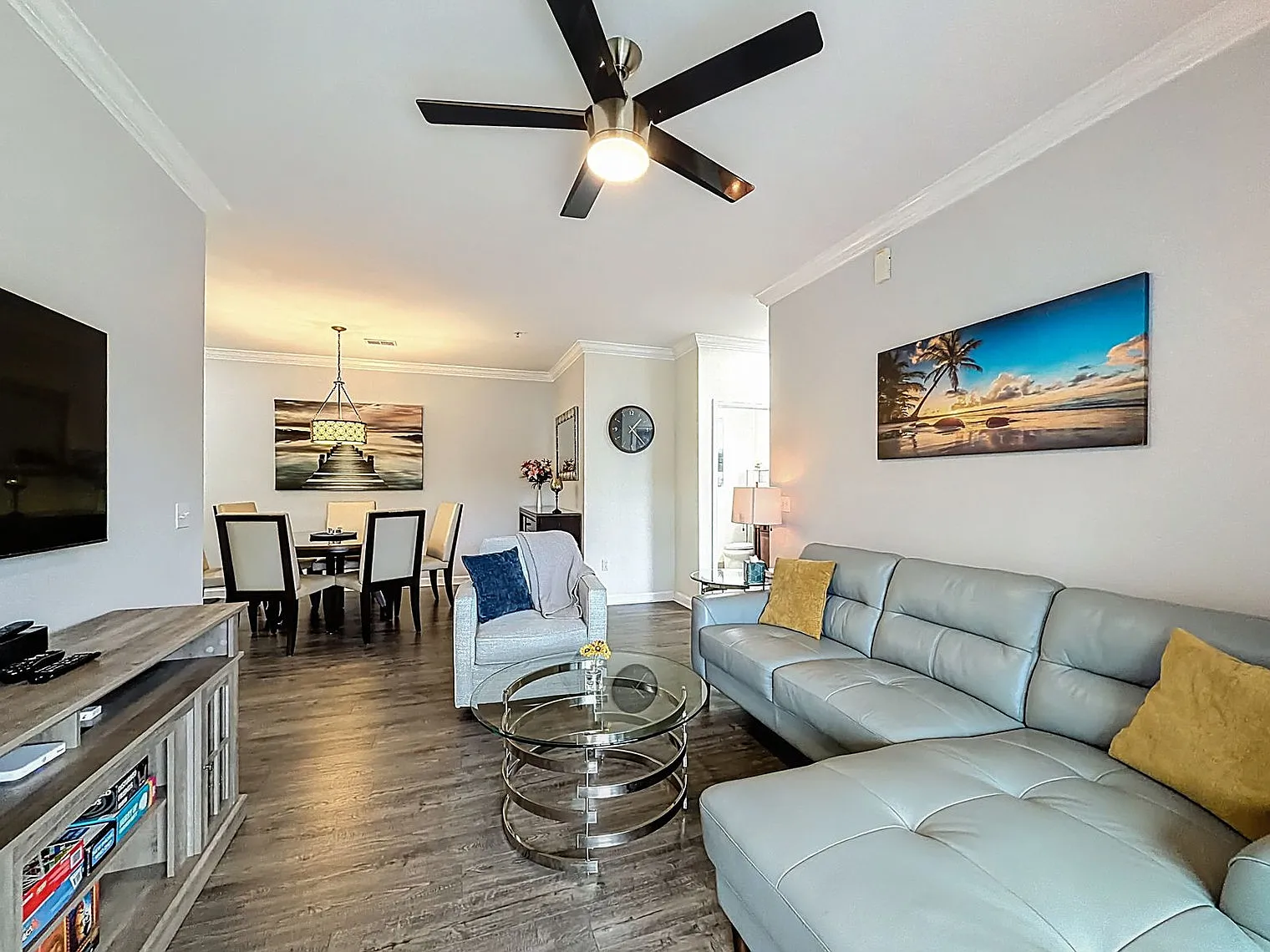 3 bed, 2.0 bath, 1205 sqft, $4,290 — Photo 3