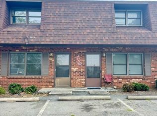 214 W 5th St APT B, Lexington, NC 27292