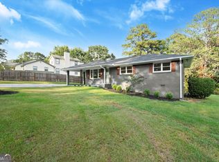 6113 Dodgen Rd SW, Mableton, GA 30126