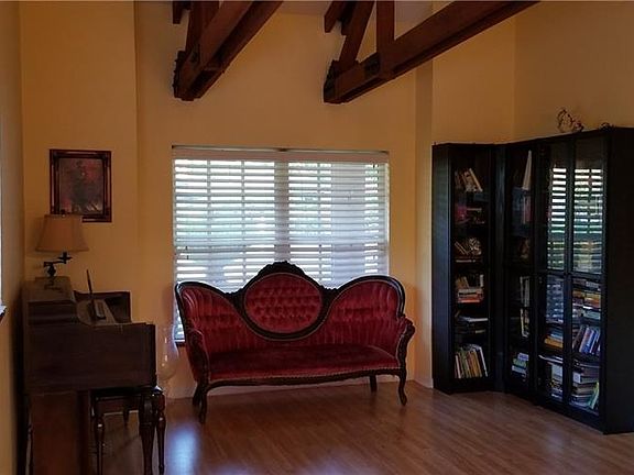 3rd image of 4213 Greenfern Dr