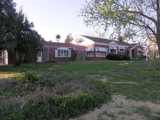 2nd image of 2175 E Farm Road 56