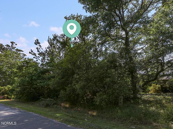 3rd image of 129 NW 23rd St