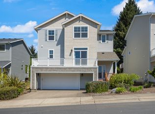 4330 Sequoia Loop, Tillamook, OR 97141