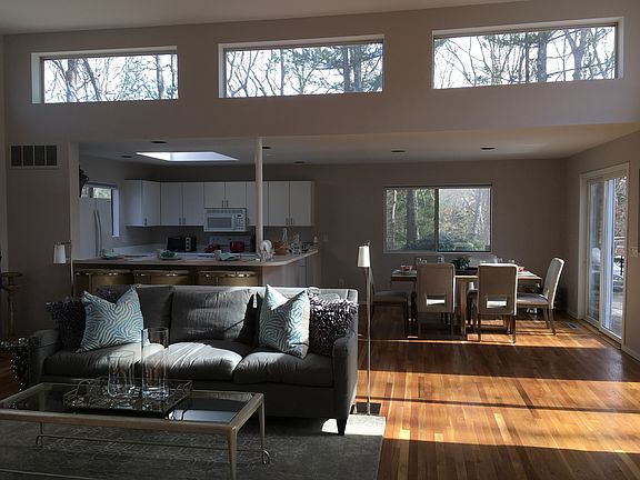 4th image of 13 Southwood Ln