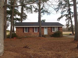 9 Squires Rd, Scranton, NC 27875