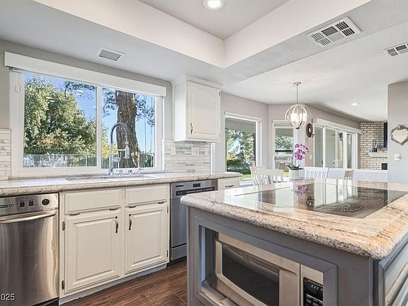 5th image of 2940 Crystal Bay Dr