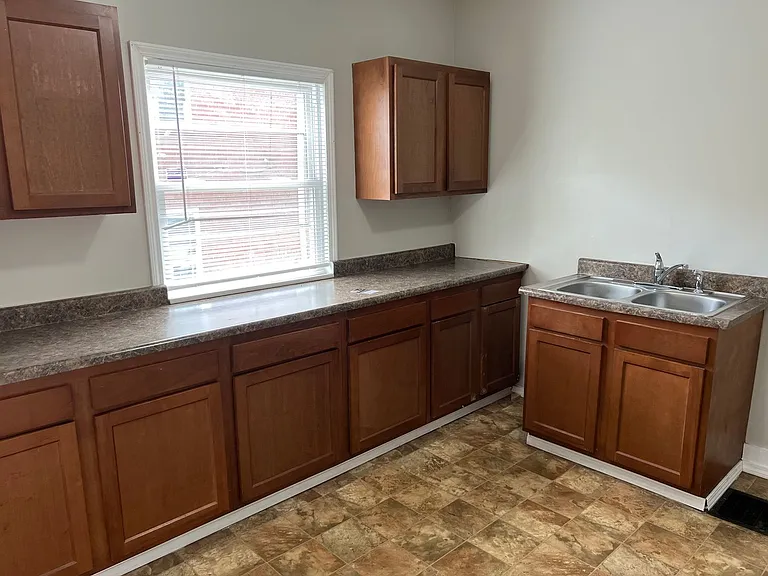 53 E Bruce Ave — Photo 13