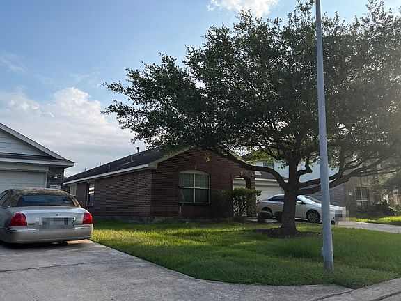 3rd image of 12219 Scarlet River Dr