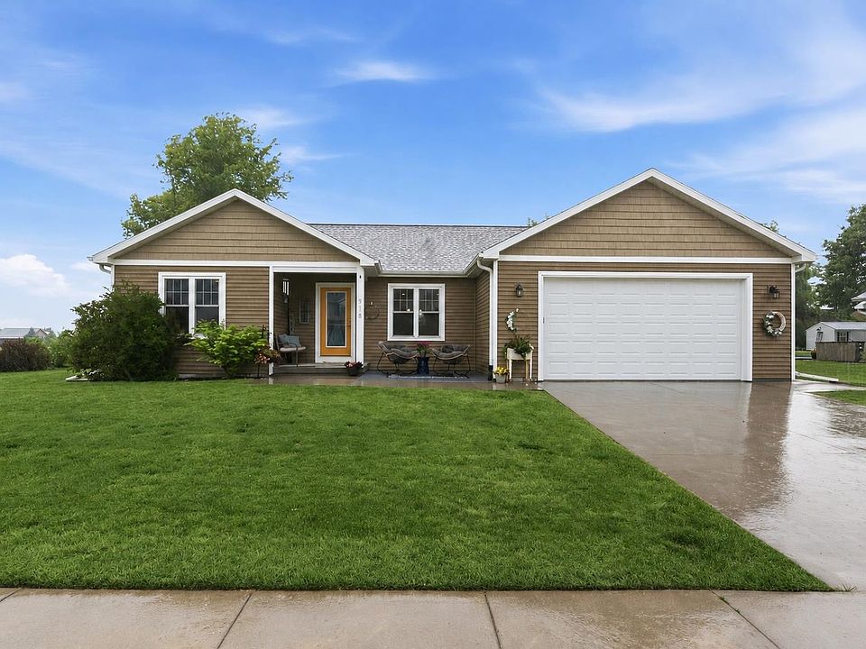 1st image of 918 Taft Ln