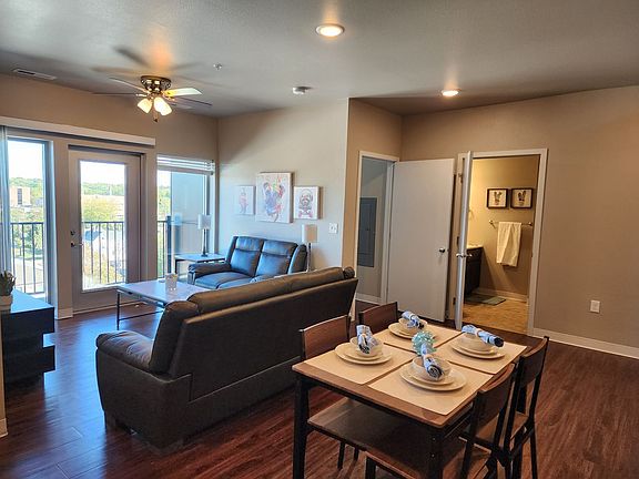4th image of 20 S Gilbert St APT 708