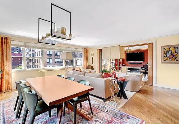 4th image of 165 E 32nd St #6EF