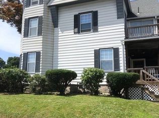 94 Woodland St, Worcester, MA 01610