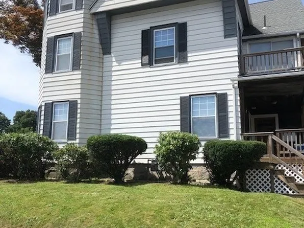94 Woodland St, Worcester, MA 01610