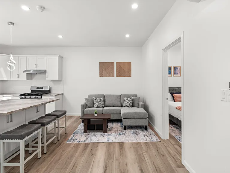 5304 Kinston Ave #B — Photo 5