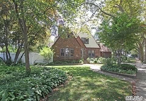 1st image of 9 Sunnyside Ave