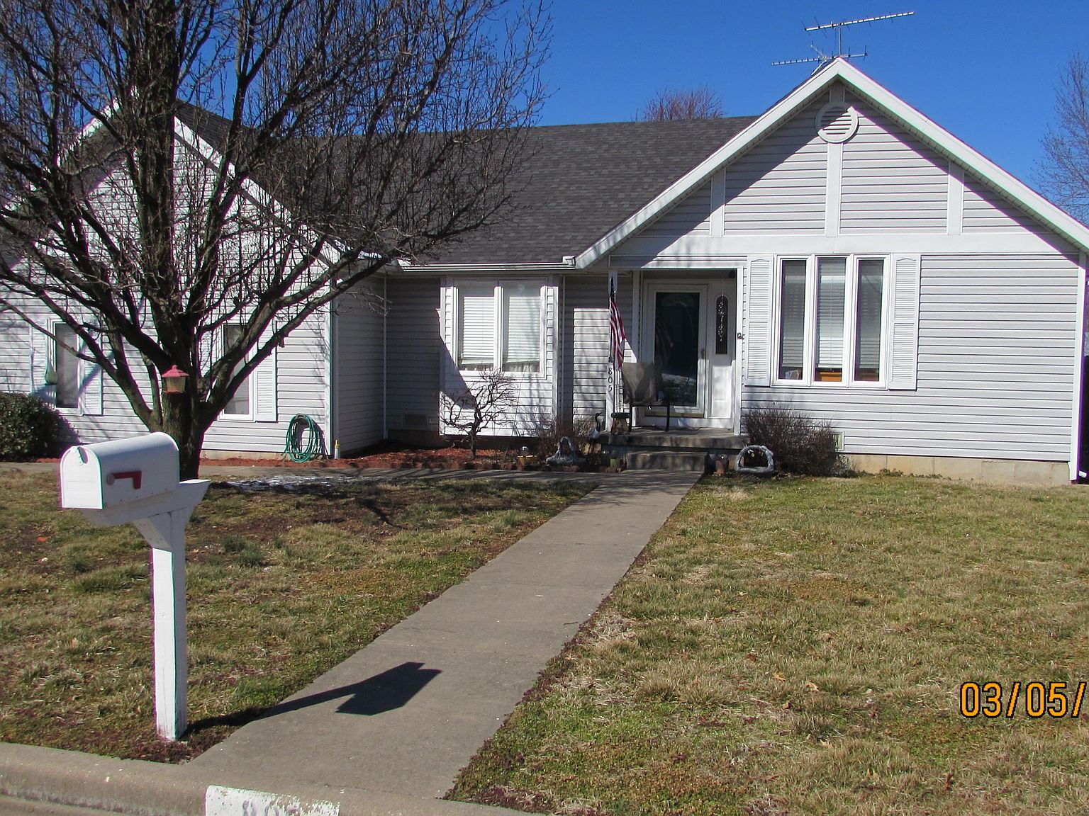 805 Chicory Ln, Aurora, MO 65605 Zillow