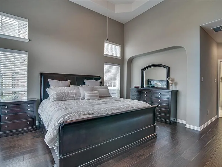 1506 N Greenville Ave — Photo 18