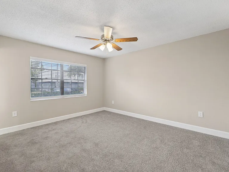 The Park at Chesterfield Apartment Homes — Photo 21