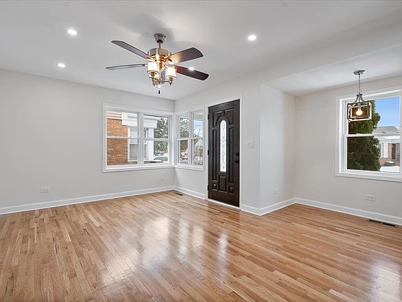 2nd image of 7241 N McVicker Ave