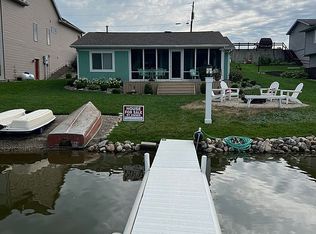 7991 N Arnold Rd, Columbia City, IN 46725