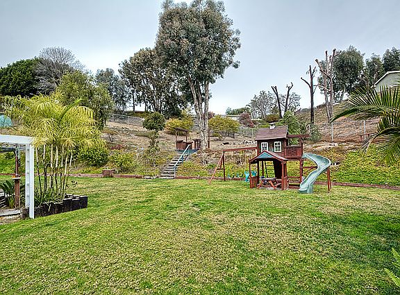 4th image of 1403 Pambara Cir