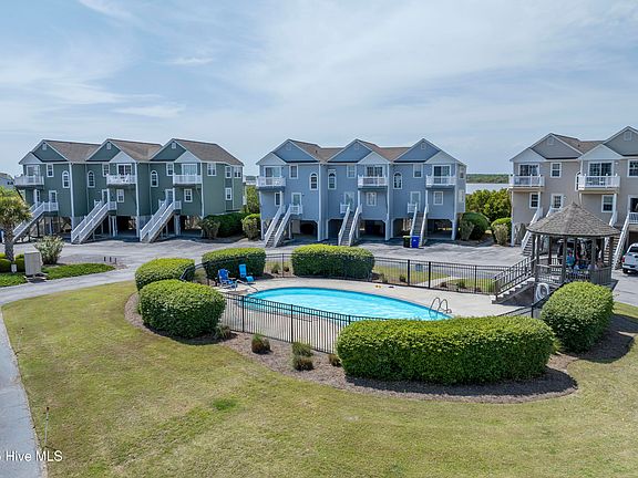 4th image of 101 Heron Cay Court