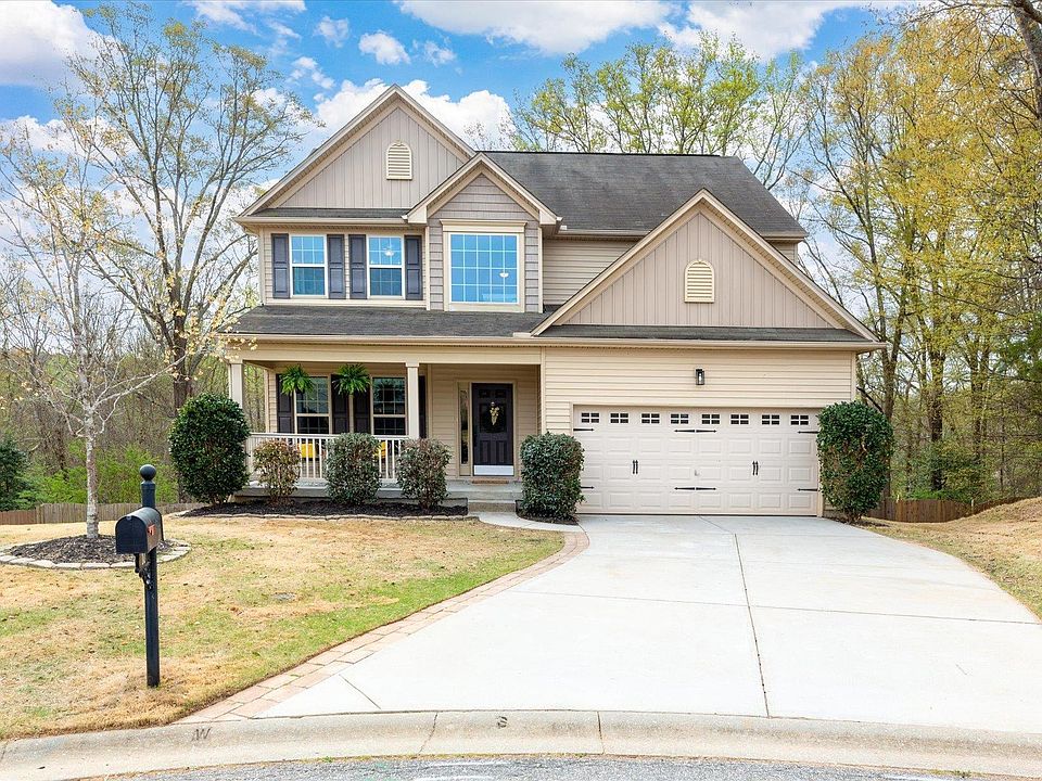 1st image of 10 Birchall Ln