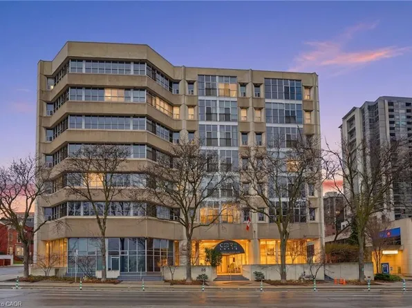 66 Bay St S #511, Hamilton, ON L8P 4Z6