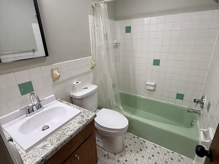 1358 10th Ave SE #3 — Photo 10