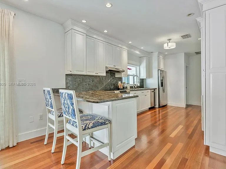 186 Edgewater Dr — Photo 15