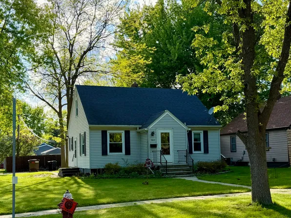 912 S Main St, Milbank, SD 57252