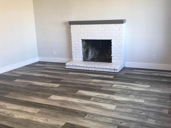2nd image of 1404 Hayden Ave